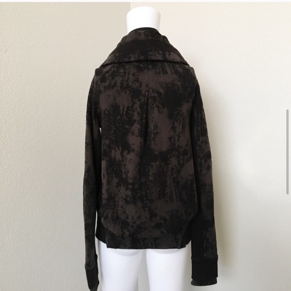 Lululemon Tye Dye Jacket - Picture 9 of 13